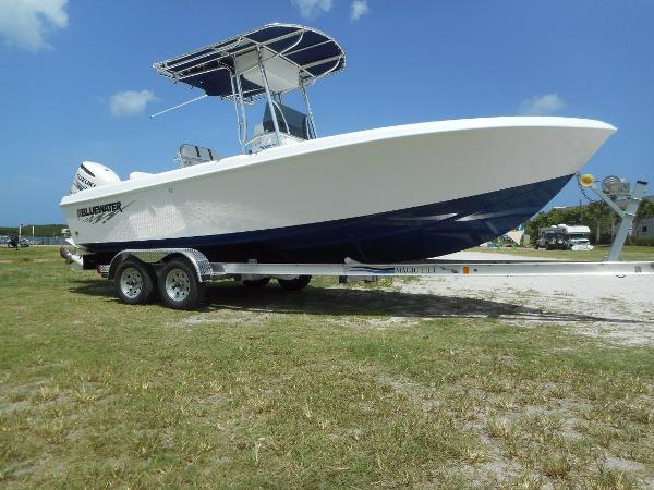 2016 Bluewater 2150 Center Console