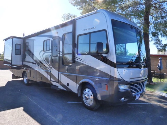 2008 Fleetwood Tioga Ranger 31W