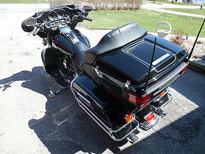 Harley-Davidson : Touring HARLEY DAVIDSON ULTRA CLASSIC FLHTCUI 2006 BLACK