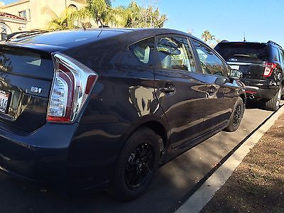 Toyota : Prius Four 2013 toyota prius four must sell very low miles great condition garaged