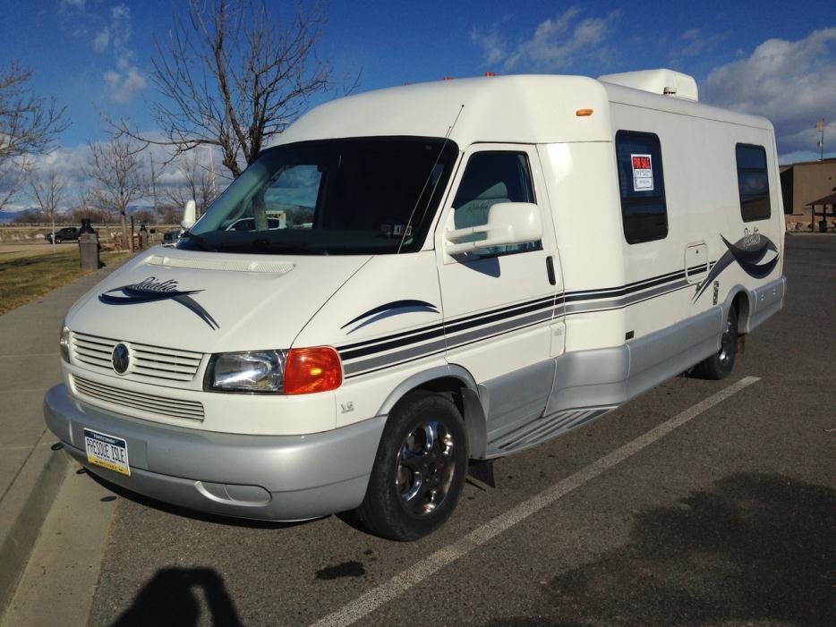 2003 Winnebago Rialta 22QD