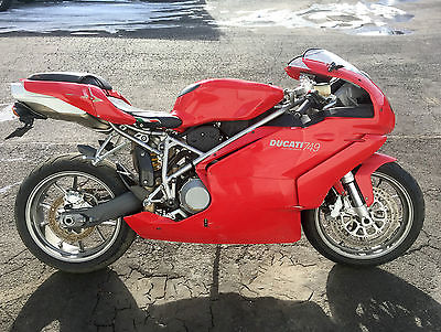 Ducati : Superbike 2003 ducati 749 excellent mechanical condition needs cosmetic repair damaged