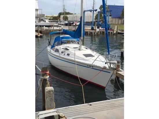 35' 1990 Hunter Legend 35.5