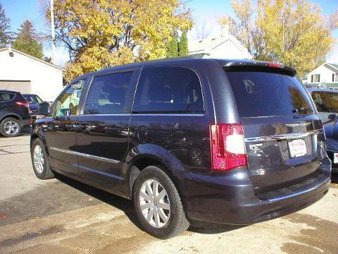 2013 CHRYSLER TOWN & COUNTRY 4 DOOR PASSENGER VAN