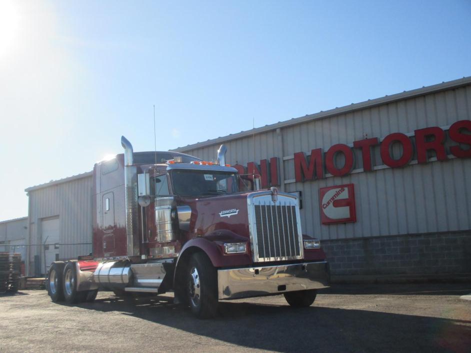 2008 Kenworth W900b