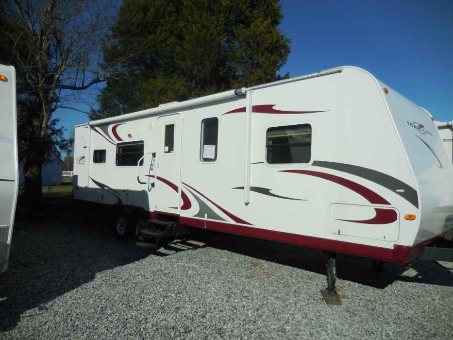 2008 R-Vision Trail Cruiser C243S