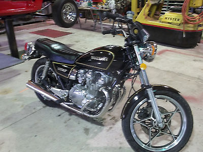 Suzuki : GS motorcycle