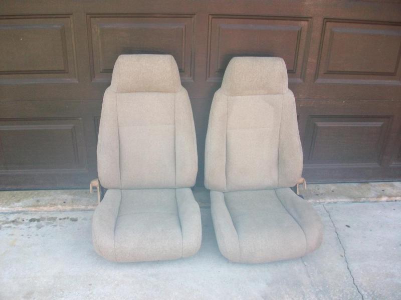 Pontiac Fiero Seats, 0
