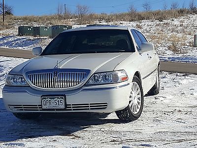 Lincoln : Town Car Ulitmate 2004 lincoln town car ultimate