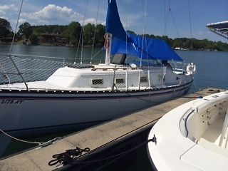 1980 27' Hunter Fiberglass Sailboat