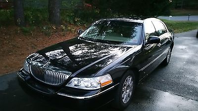 Lincoln : Town Car limited 2010 lincoln town car executive limited for sale