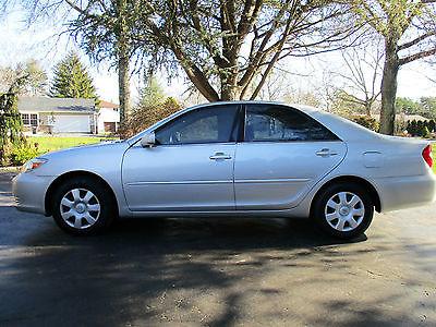 Toyota : Camry LE Sedan 4-Door 2003 toyota camry le only 60 000 miles runs like new