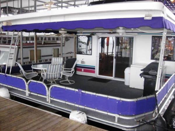 1998 Sumerset 85 x 18 Houseboat