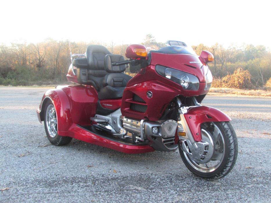 2014 Honda GOLDWING GL1800 ROADSMITH HTS WITH RUNNING BOARDS