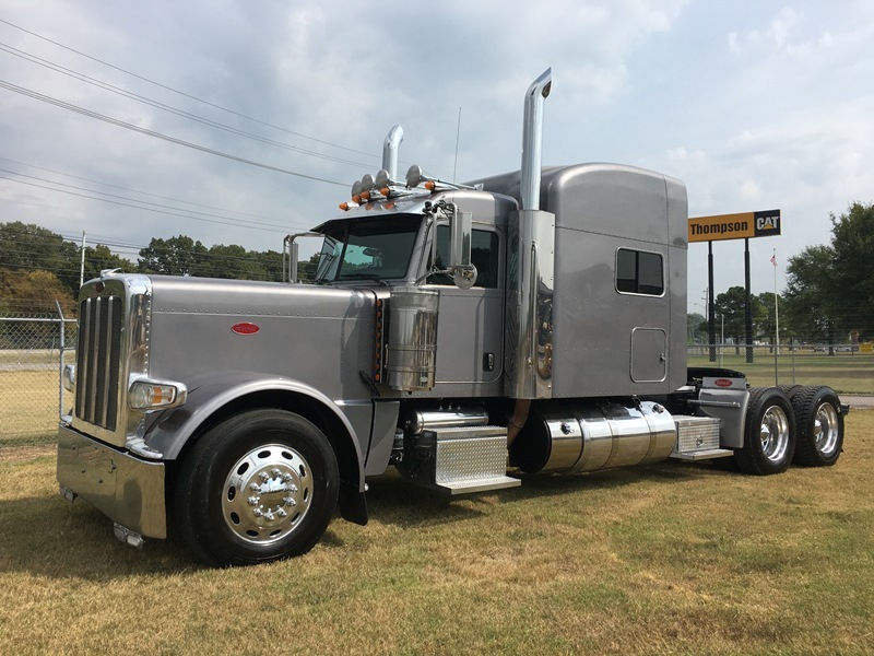 2012 Peterbilt 389