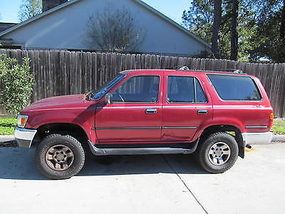 Toyota : 4Runner REGULAR 1995 burgundy 4 door toyota 4 runner good shape needs transmission work