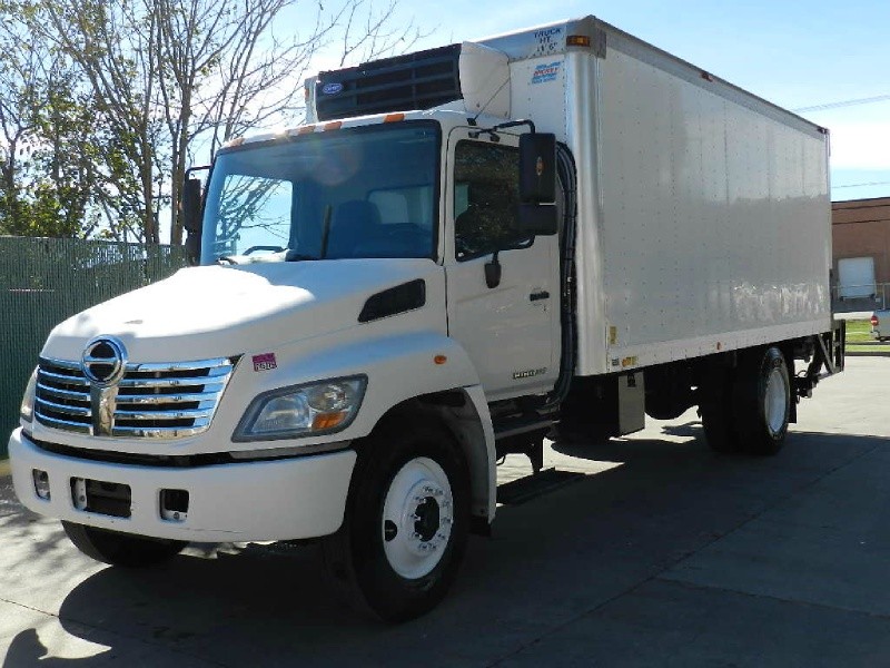 2010 Hino 268 20ft Reefer Box Truck