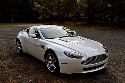 Aston Martin : Vantage 2009 aston martin vantage v 8 coupe