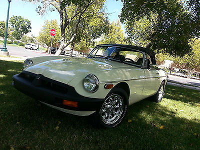 MG : MGB Stock 2 door converable with custom MG wheels 1979 mgb completely restored