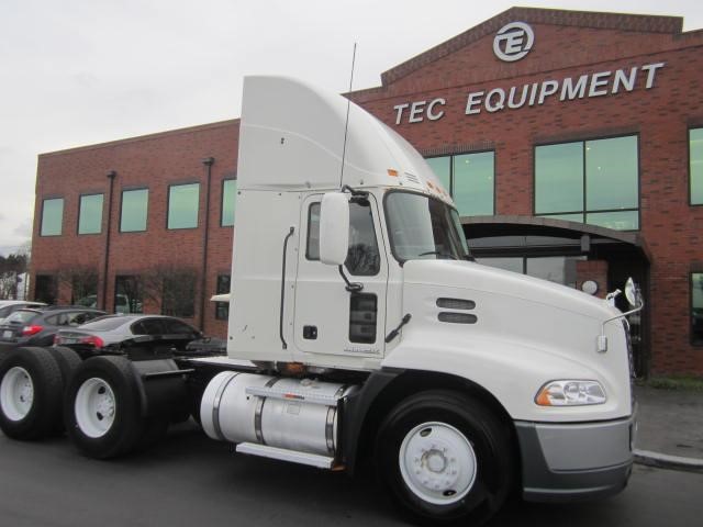 2010 Mack Pinnacle Cxu613