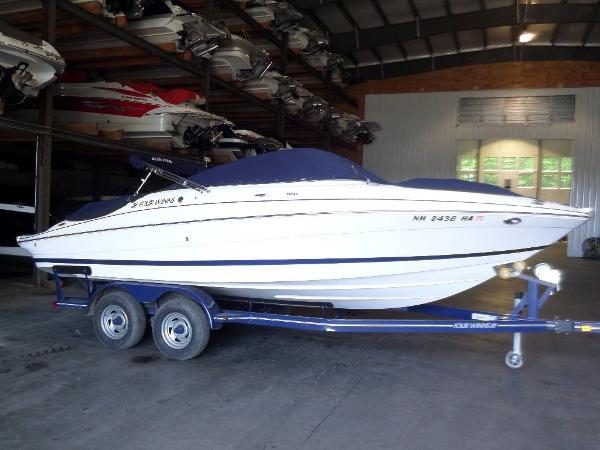 2010 Four Winns H240