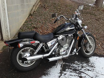 Honda : Shadow 2002 honda shadow spirit 1100 cc