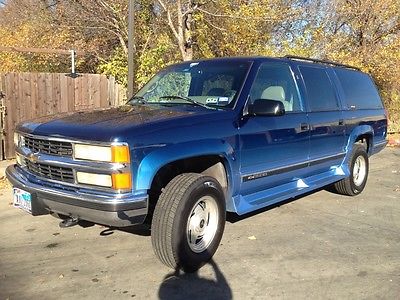 Chevrolet : Suburban LT Suburban 2500 LT 4x4