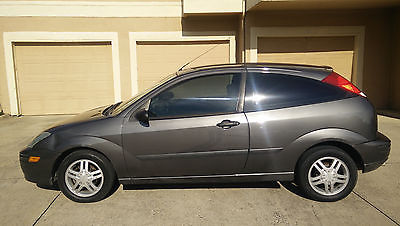 Ford : Focus ZX3 2004 ford focus zx 3 hatchback gray clean title