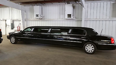 Lincoln : Town Car 2005 Black/Brushed Alum Alloy Wheels 2005 limousine 120 super stretch