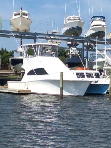 2003 Luhrs 33 Convertable