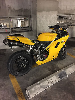Ducati : Superbike 2007 ducati 1098 s features yellow nvr dropped lots of extras