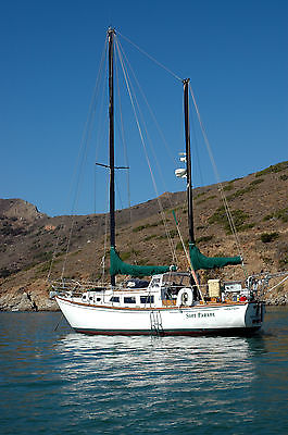 Roomy, comfortable sailboat. Diesel powered.