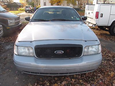 Ford : Crown Victoria 2006 ford crown victoria