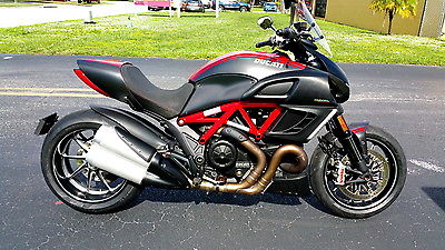 Ducati : Other 2012 diavel carbon carbon fiber body windshield like new tires marchesini w