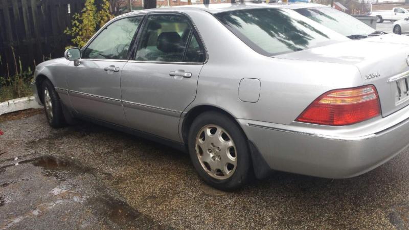 2002 acura RL must sale*** assap*price negotiable