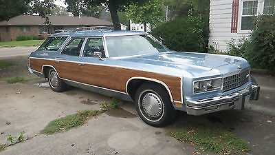 Chevrolet : Caprice Station Wagon 1976 cheverolet caprice estate wagon