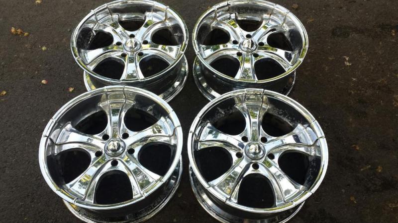 22 INCH CHROME WHEELS 135 X 5 LUGS OFF OF 2002 FORD F, 0