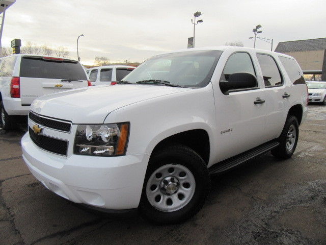 Chevrolet : Tahoe 4WD 4dr 1500 4 x 4 ls warranty tow pkg 79 k hwy miles 6 pass rear air ex fed suv nice