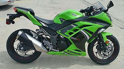 Kawasaki : Ninja 2014 kawasaki ninja 300 se abs light weight 6 speed sportbike black green