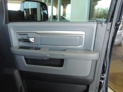 2013 RAM 2500 4 DOOR CREW CAB SHORT BED TRUCK