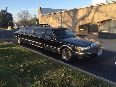 Lincoln : Town Car Executive Limousine 4-Door 1996 lincoln town car executive limousine 4 door 4.6 l