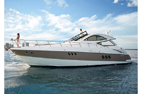 2012 Cruisers Yachts 540 Sports Coupe