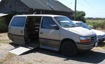 Dodge : Grand Caravan 1991 dodge wheelchair accessible van with auto braun fold out conversion