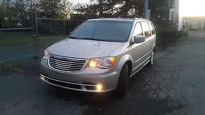 Chrysler : Town & Country chrysler town and country
