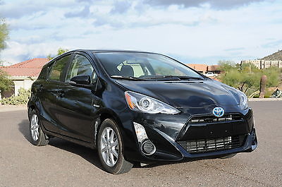 Toyota : Prius PRIUS C THREE LIKE NEW TOYOTA PRIUS C THREE, ONLY 2K MILES, LOADED - NAV, CAMERA, ALLOY, LED