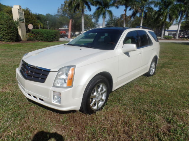 Cadillac : SRX 4dr V6 2005 cadillac srx 3 rd row seat moon roof rwd pearl white fla car very nice