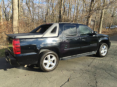 Chevrolet : Avalanche LTZ 2007 chevy avalanche ltz with only 62 k loaded