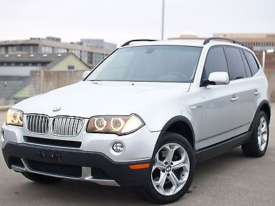 BMW : X3 3.0si Sport Utility 4-Door BMW X3 3.0si Sport, Panoramic roof, Xenons, Clean CARFAX, Maintained!