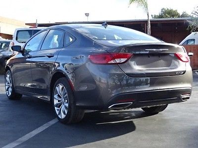 Chrysler : 200 Series S 2015 chrysler 200 s damaged salvage only 2 k miles gas saver loaded w options