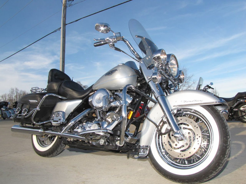 2004 Harley-Davidson ROAD KING CLASSIC FLHRCI